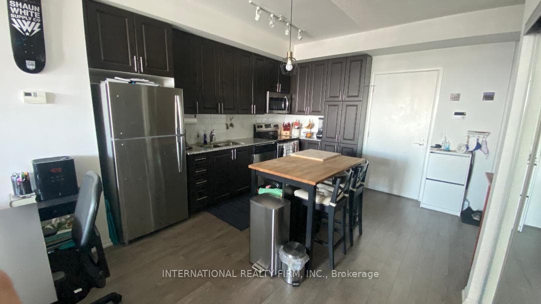 3091 Dufferin Street Unit 601 photo 5