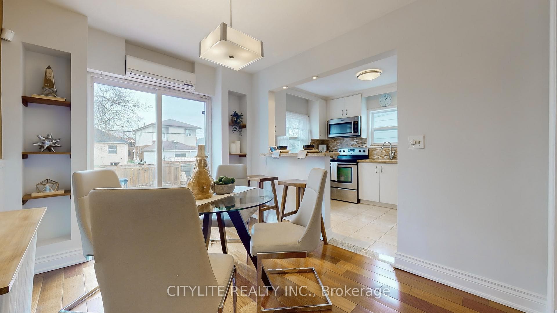 12 Teston Boulevard photo 12