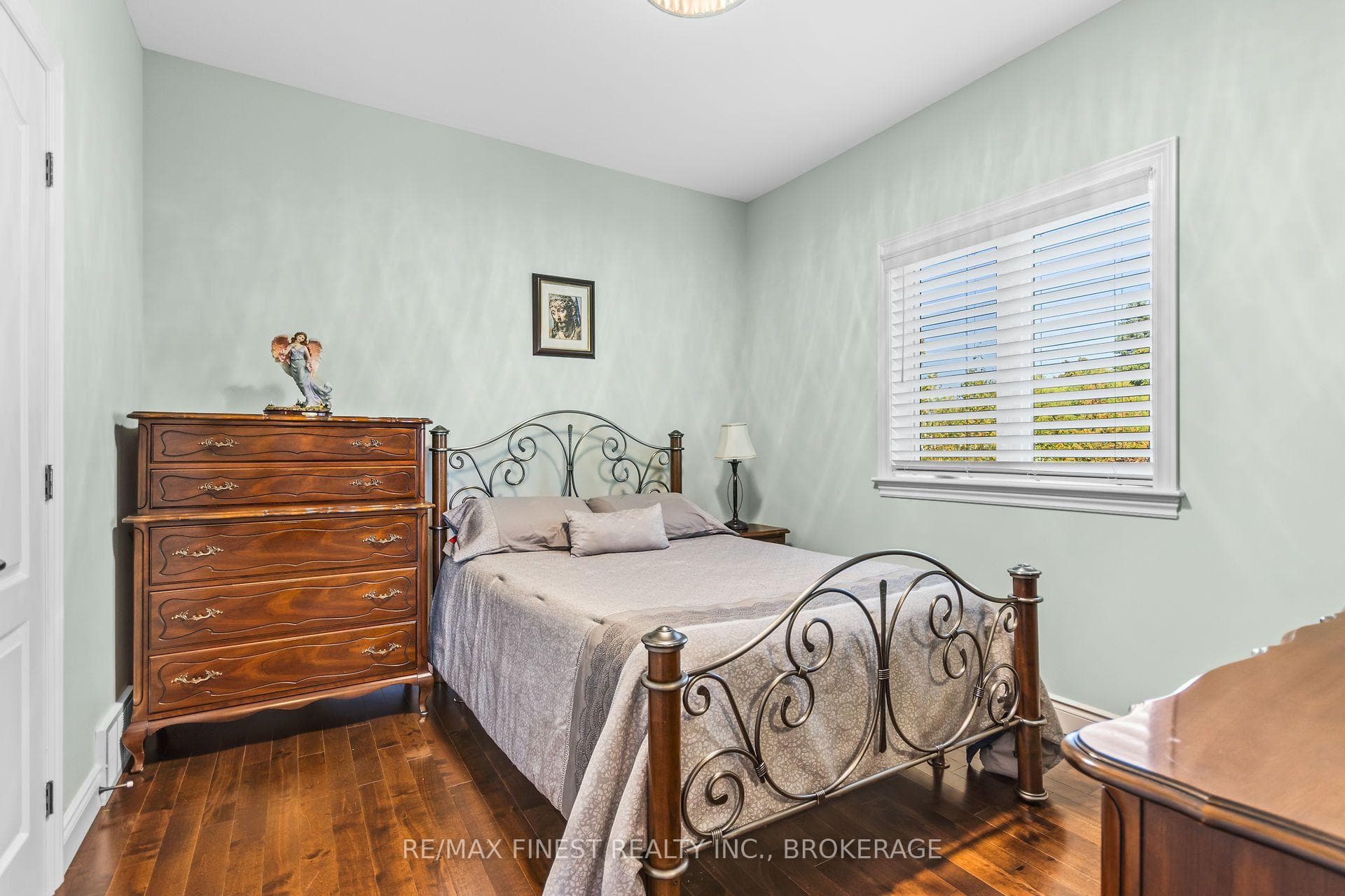 206 Pauline Tom Avenue photo 22