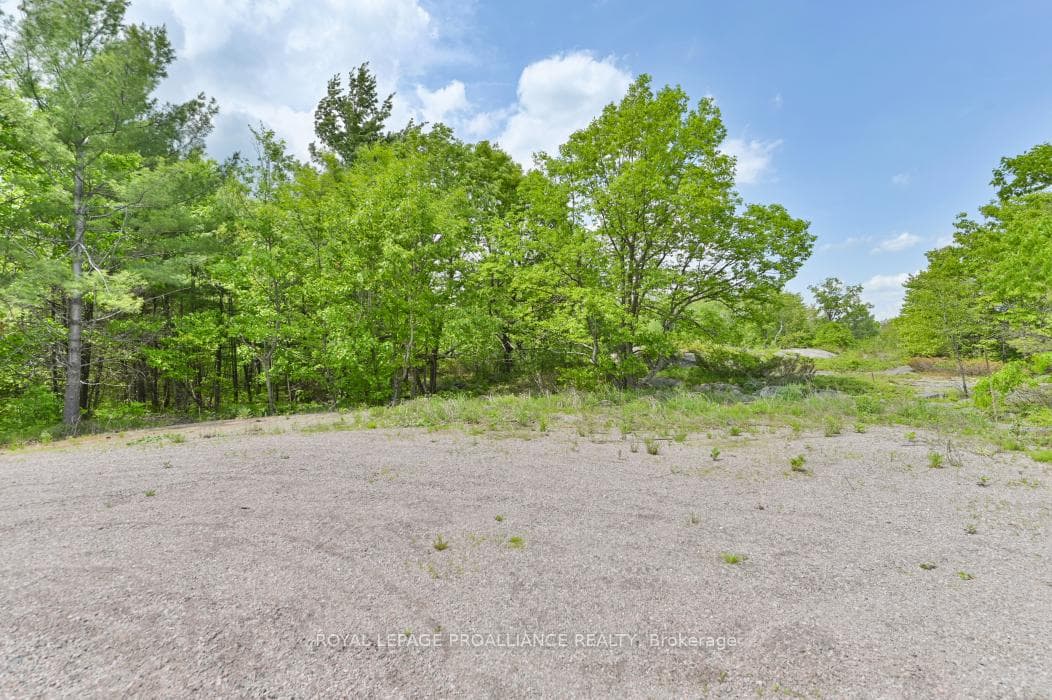 10450B Highway 41 N/A photo 1