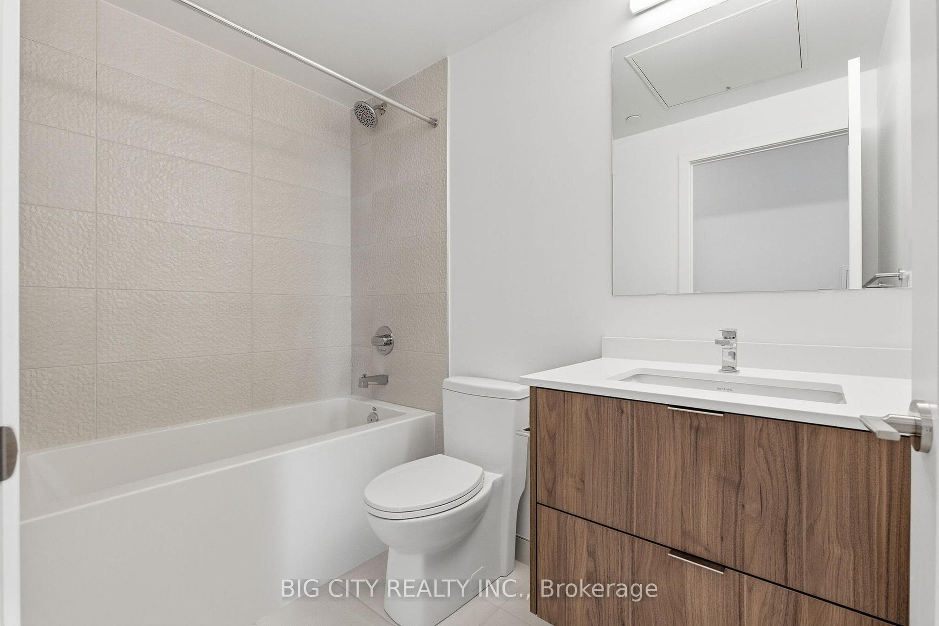 9763 Markham Road Unit 808A photo 12