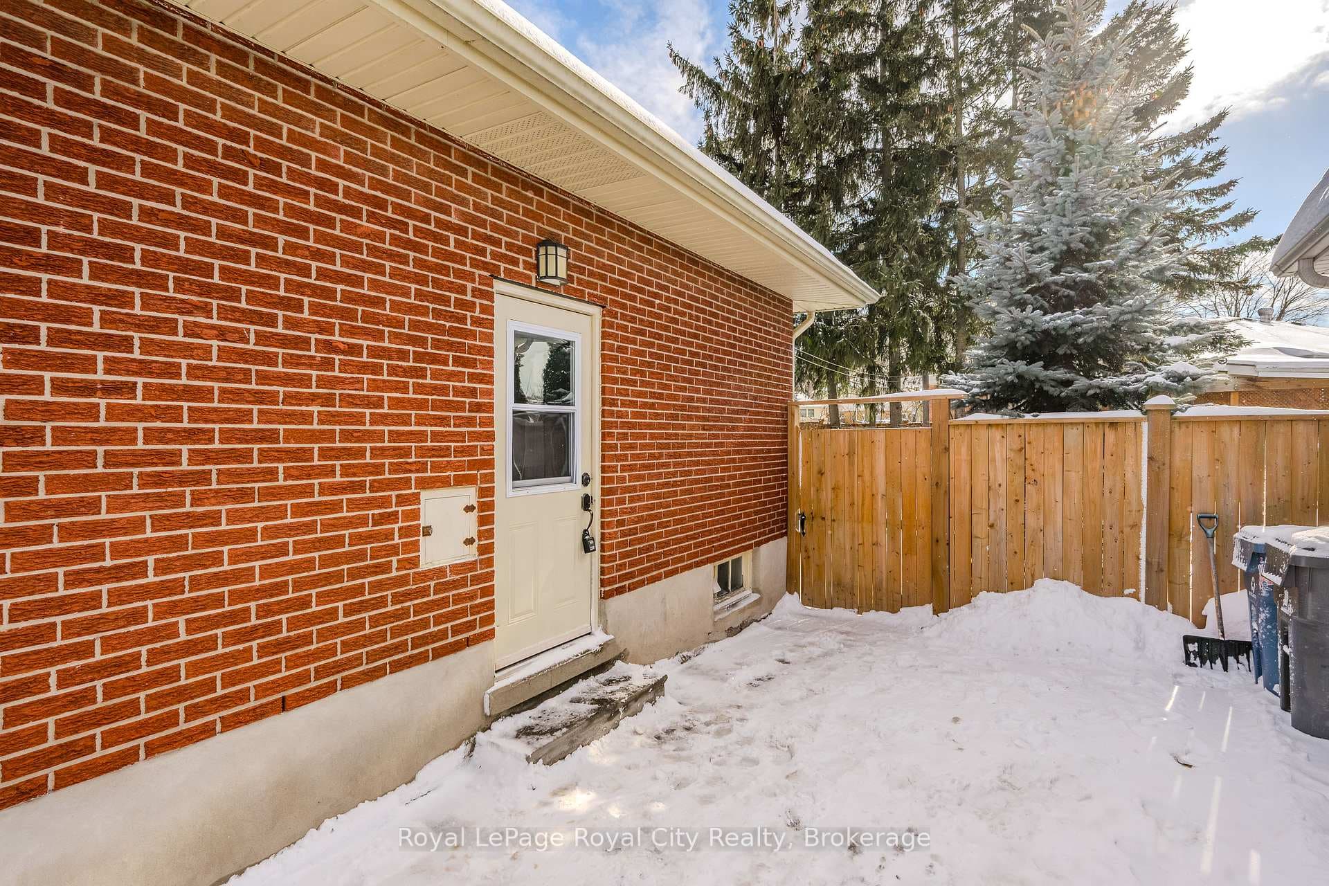 230 Stevenson Street photo 30