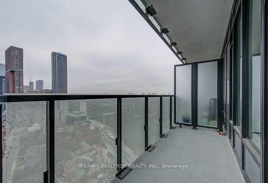 575 Bloor Street Unit 2208 photo 24
