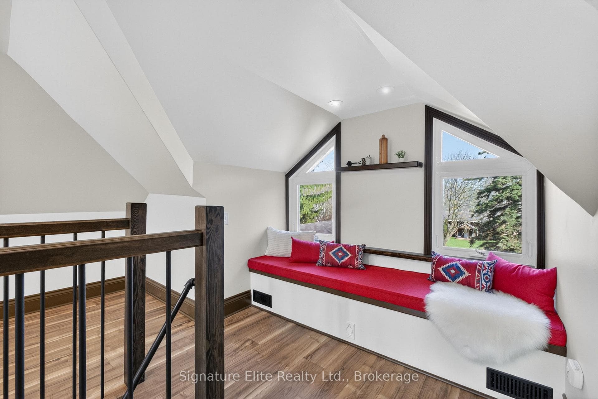 60 Winchester Road photo 34