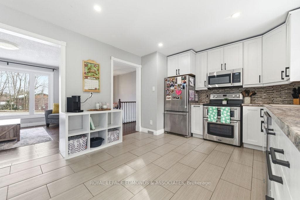 65 Armstrong Road photo 21