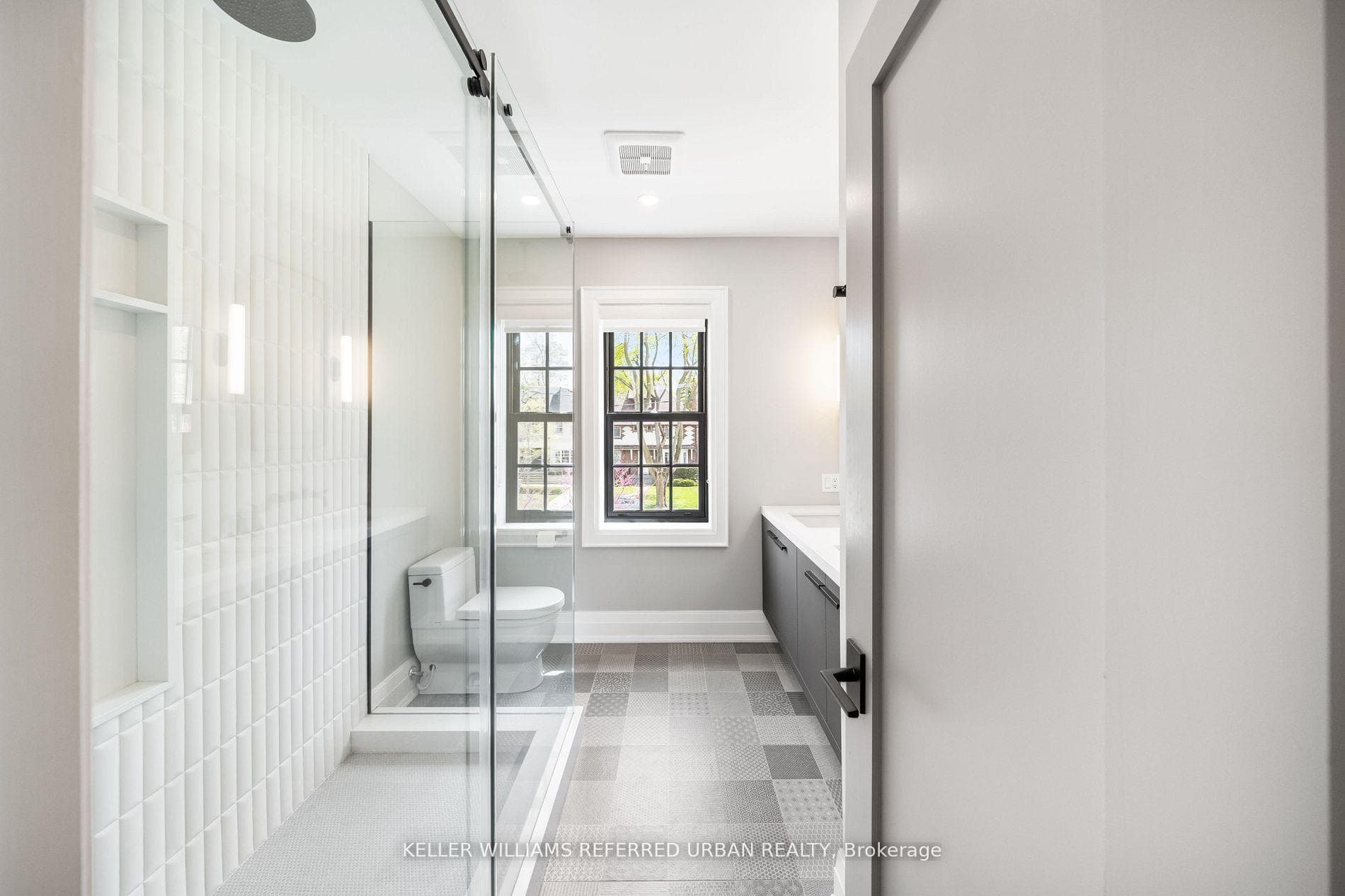 148 Glencairn Avenue photo 32