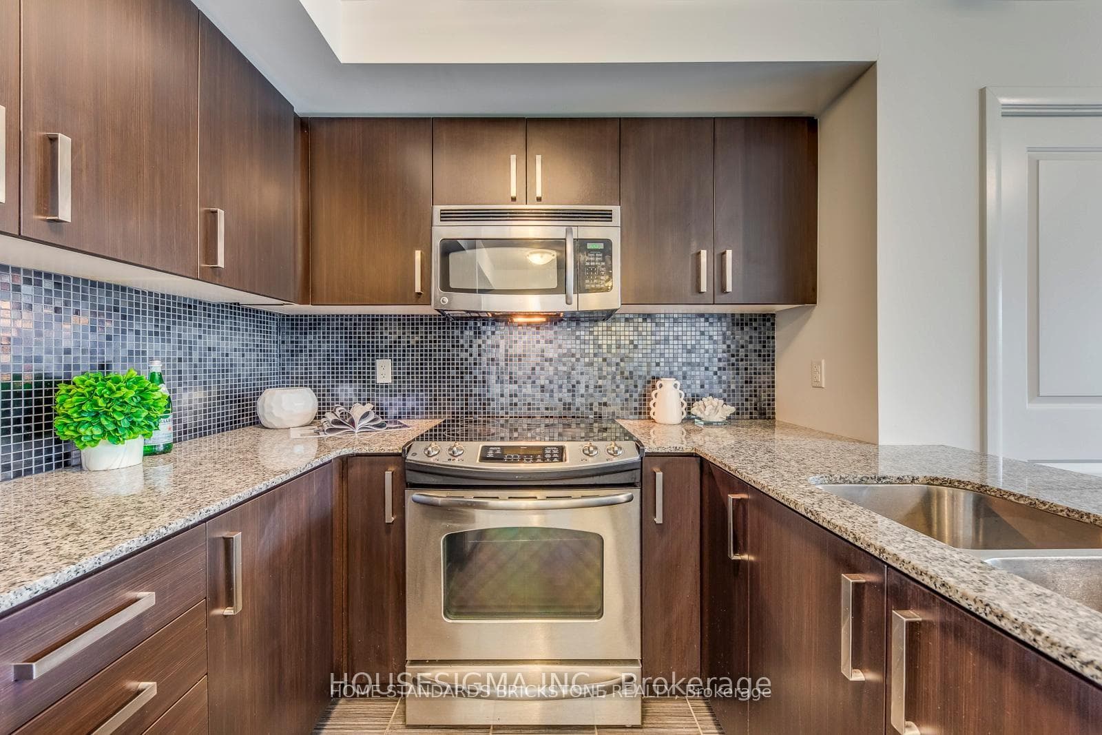 17 Anndale Drive Unit 308 photo 9