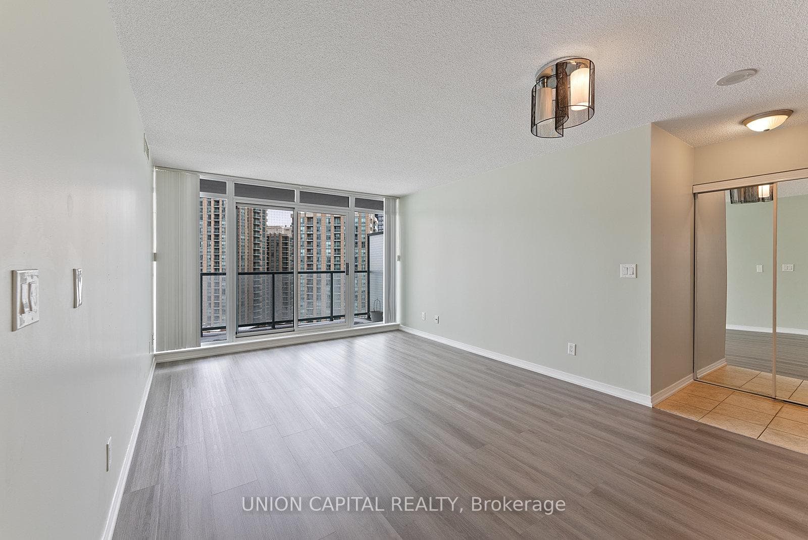 5508 Yonge Street Unit 1508 photo 11