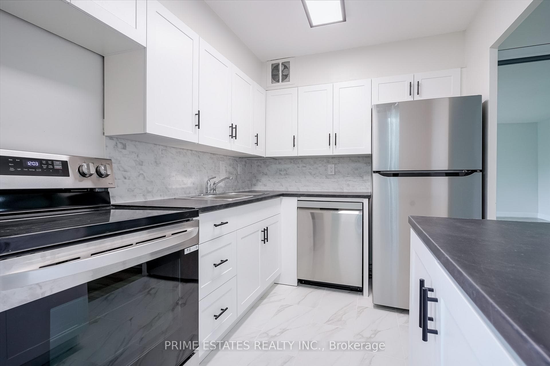180 Markham Road Unit 317 photo 18