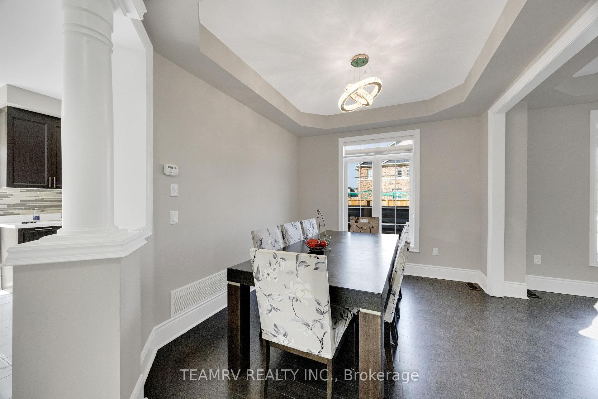1161 Upper Thames Drive photo 14