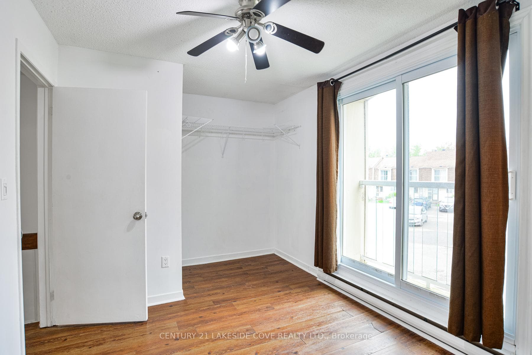 4 Paradise Boulevard Unit 5 photo 19