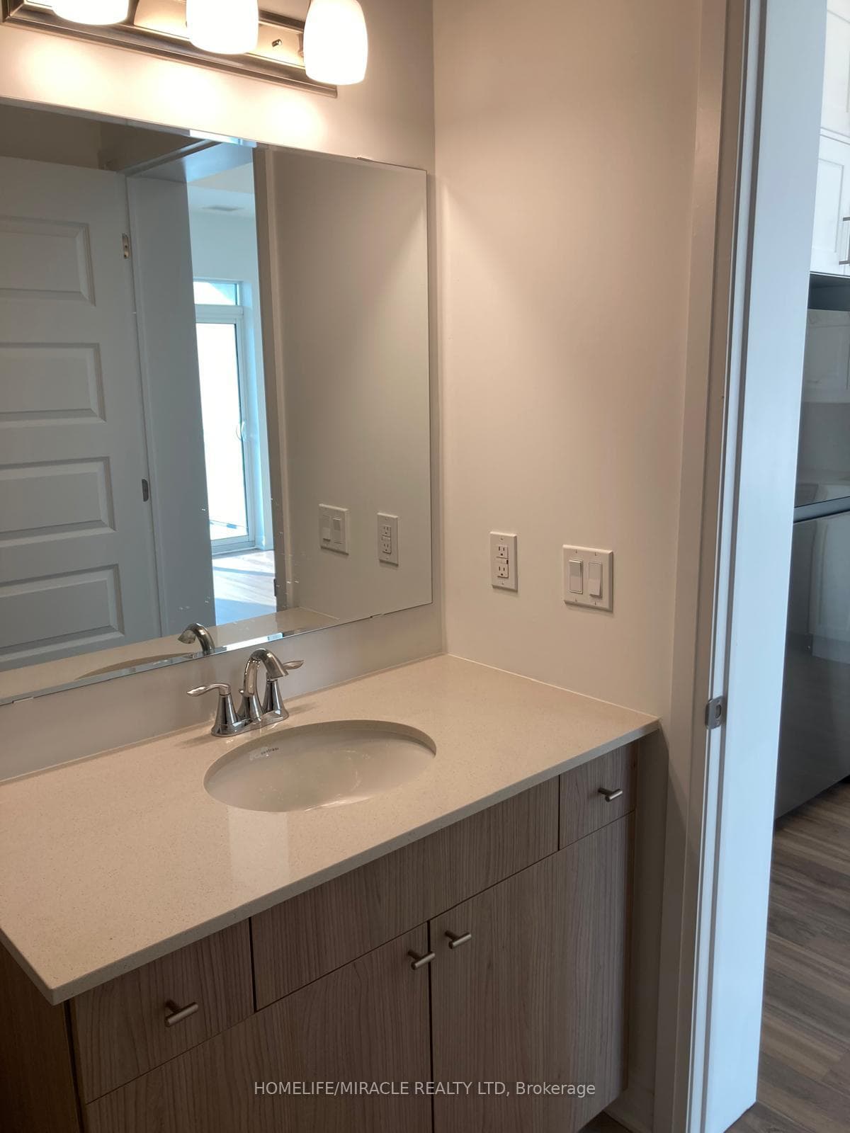 480 Gordon Krantz Avenue Unit 607 photo 11