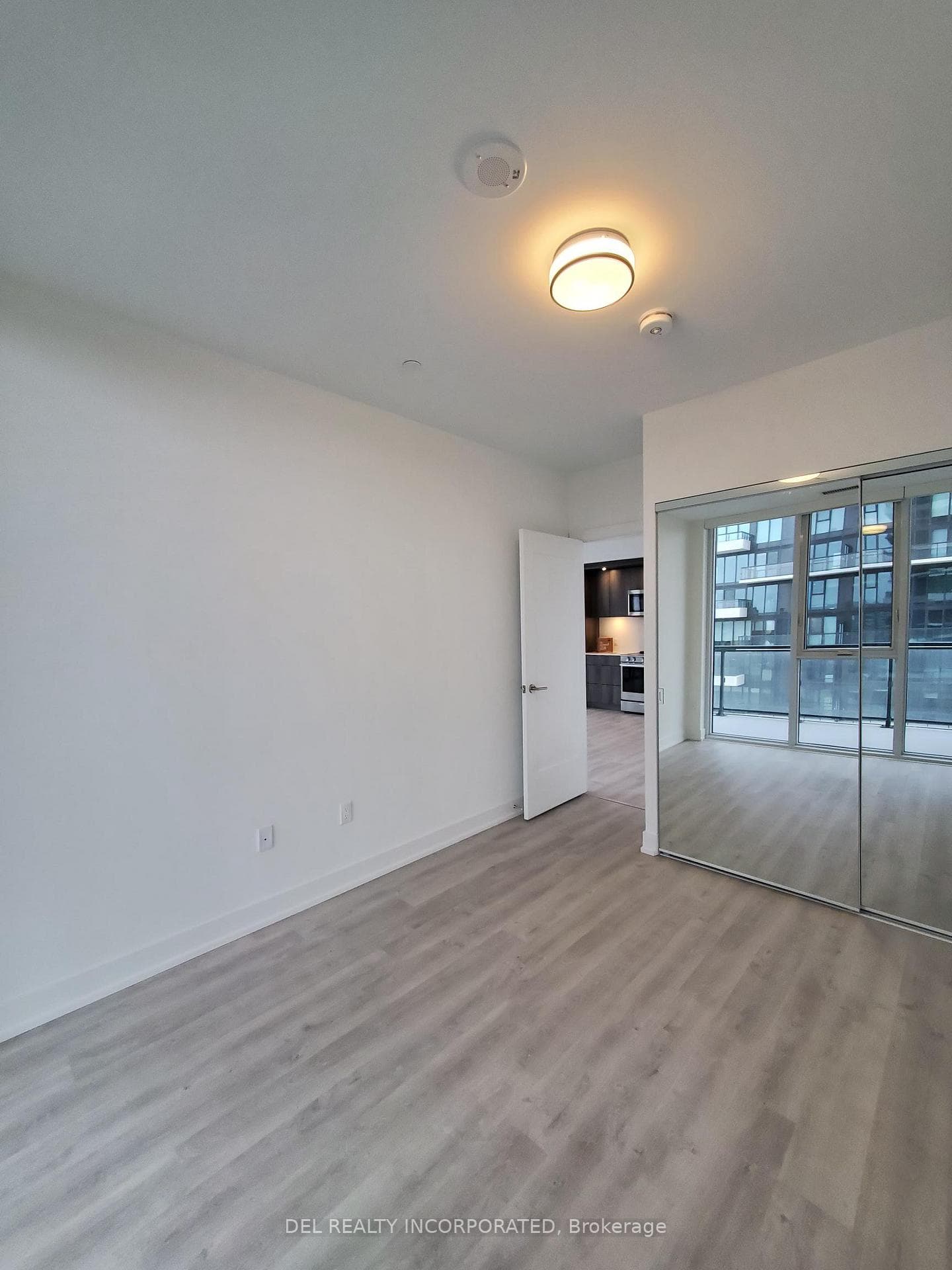 30 Inn On The Park Drive Unit 2203 photo 5