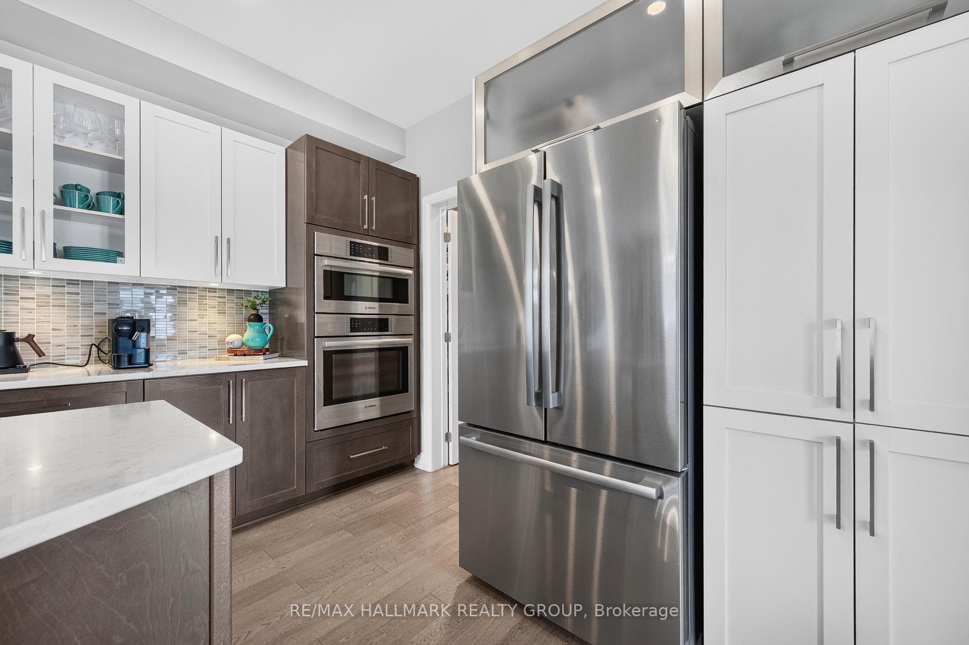 595 Decoeur Drive photo 15