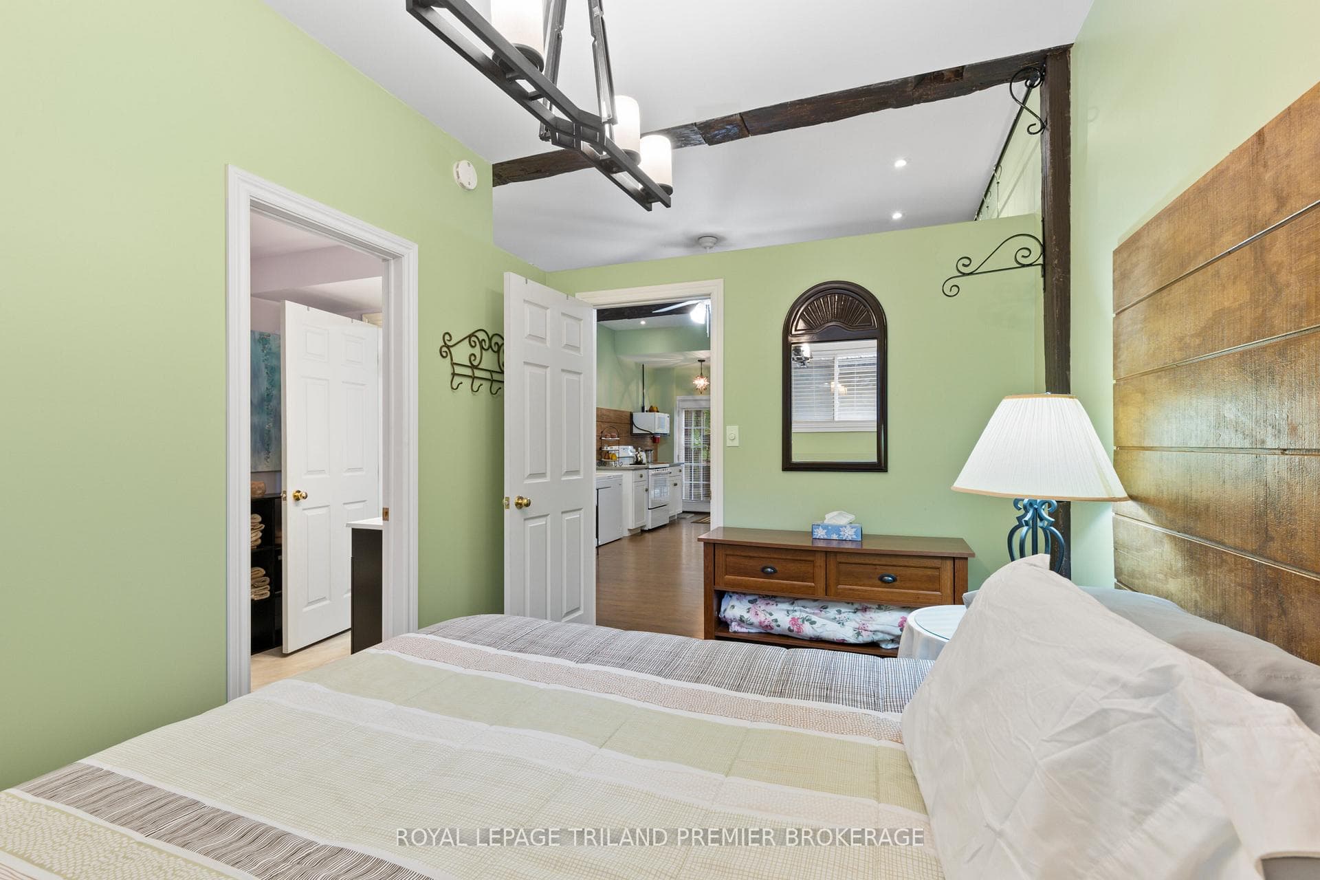 7710 Clayton Street photo 32