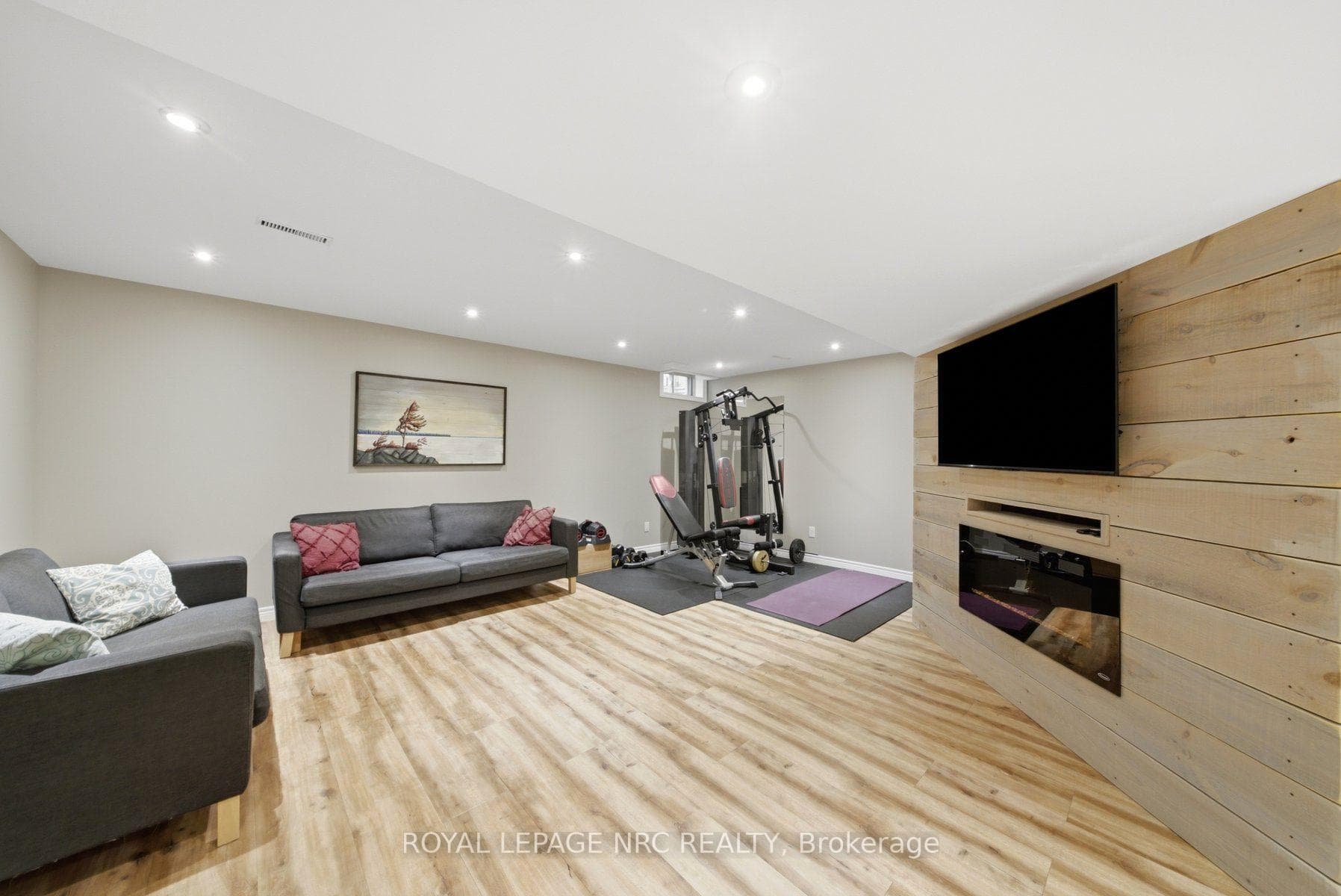 4873 Adam Court photo 32
