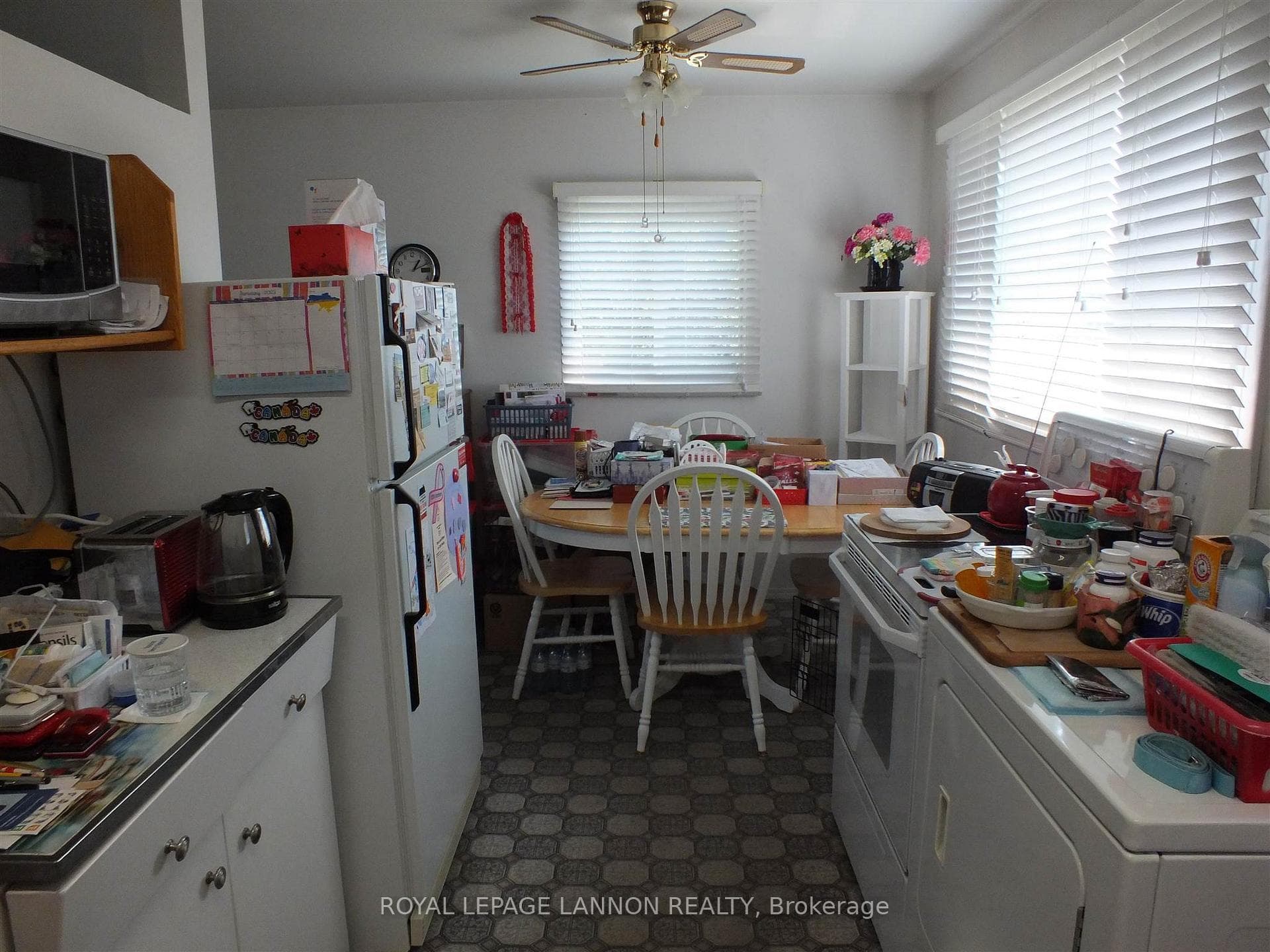 713 Hall Place photo 13