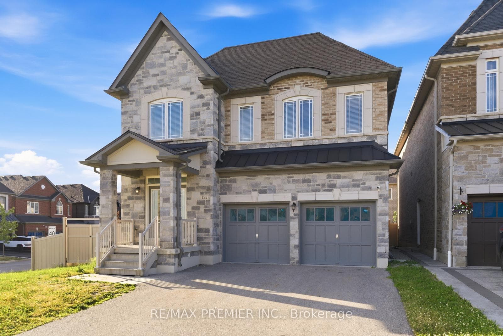 122 Mckenzie Way photo 2