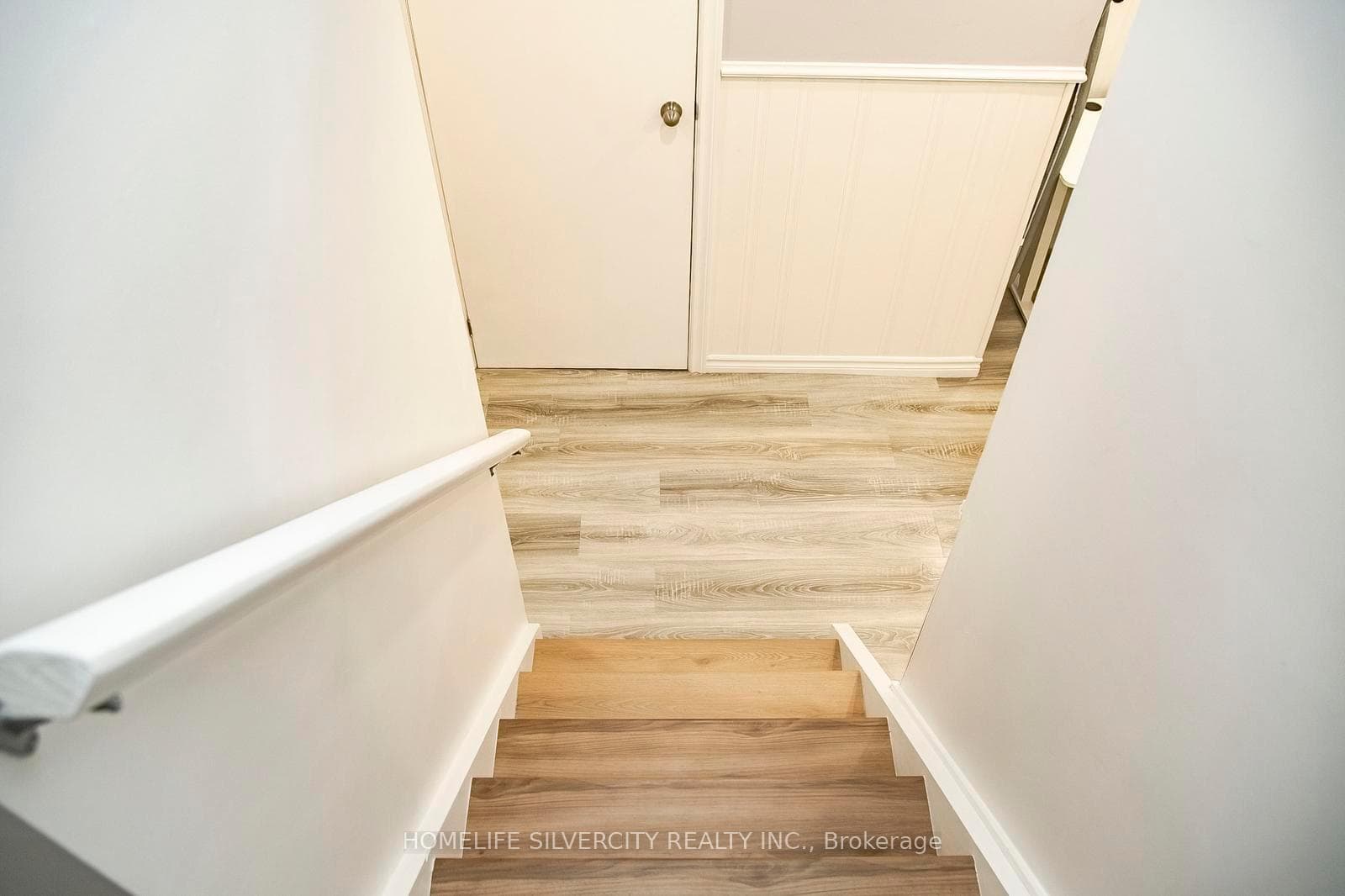 21 Mitchell Avenue photo 36