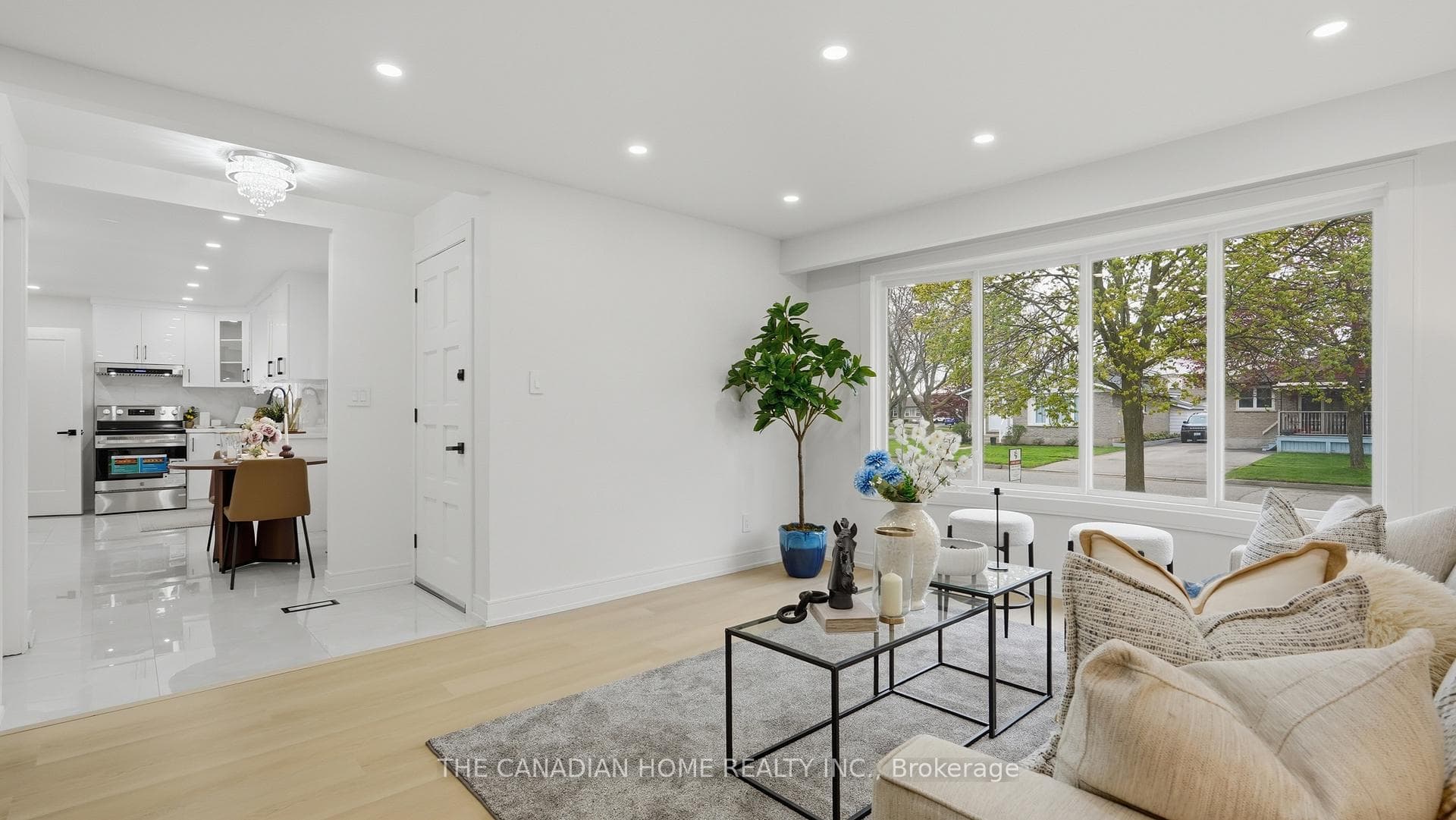 6041 Cadham Street photo 6