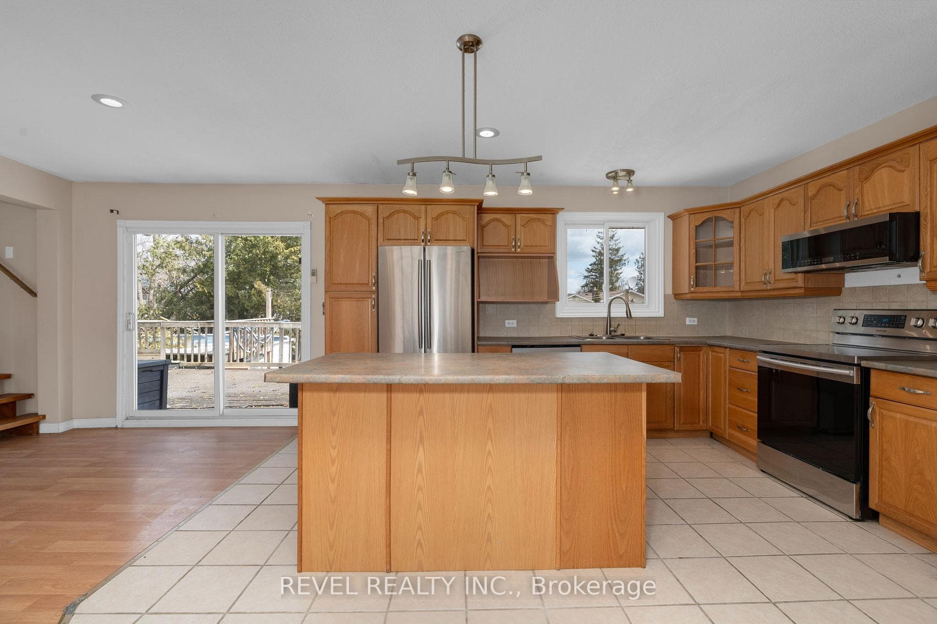 23 Greengables Drive photo 7