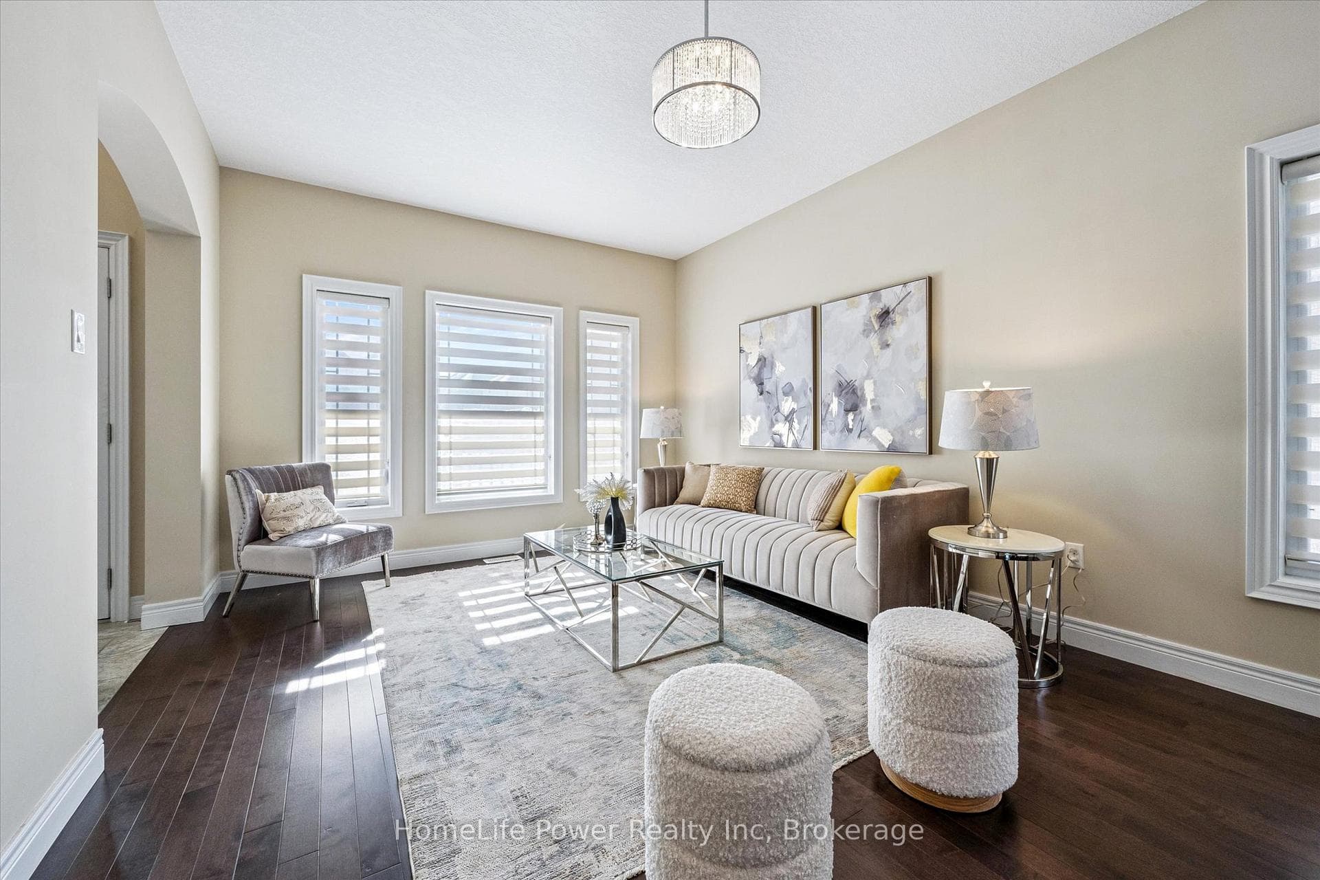 35 Westra Drive photo 6