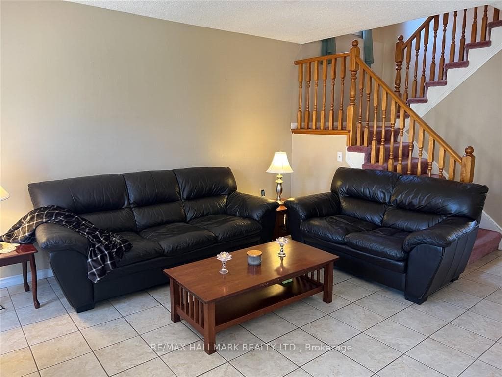 108 Broughton Avenue photo 9
