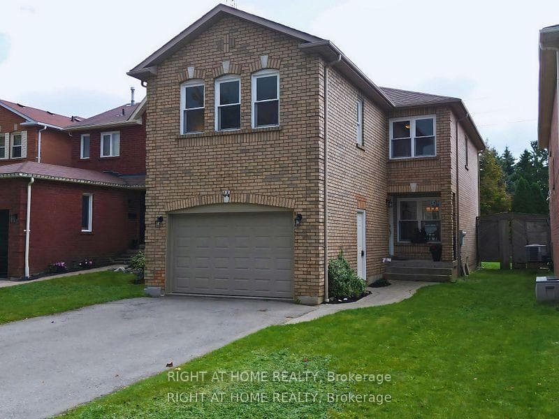 44 Sable Crescent photo 1