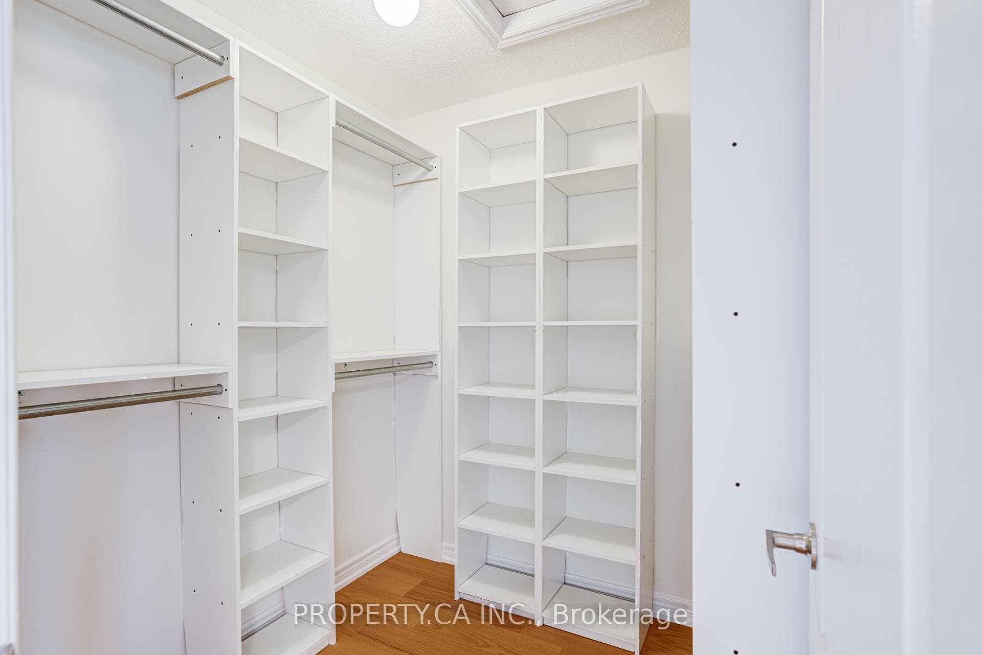 3347 Eglinton Avenue photo 25