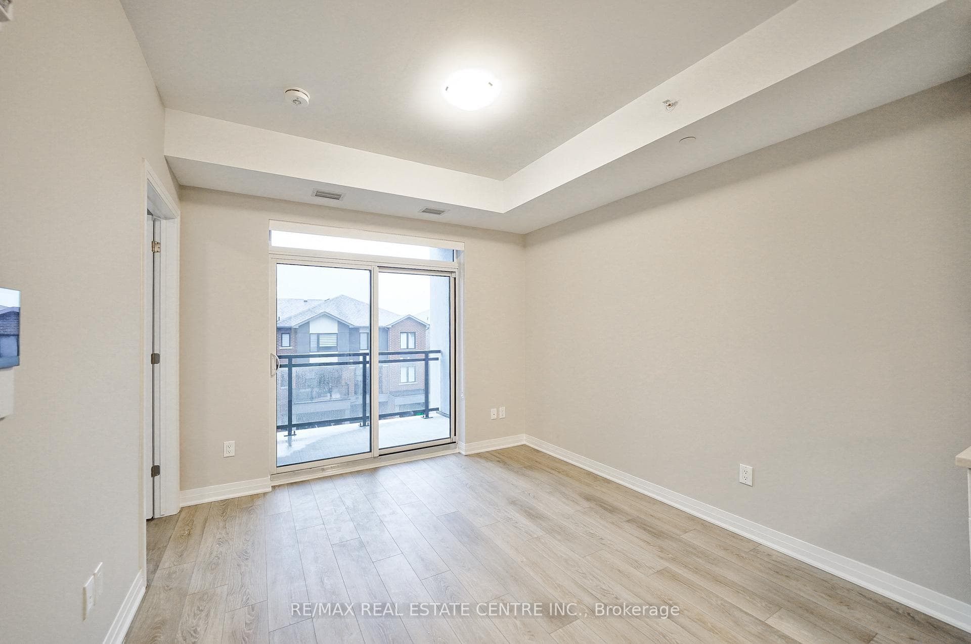 480 Gordon Krantz Avenue Unit 302 photo 16
