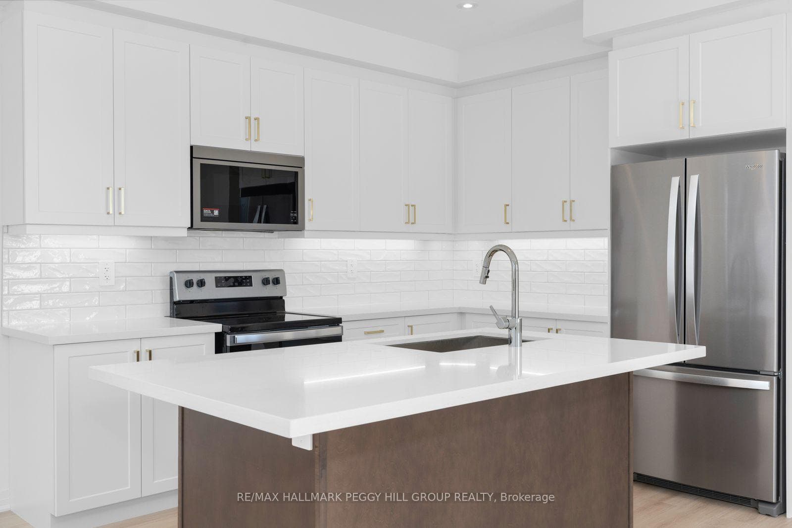 197 Durham Avenue photo 4