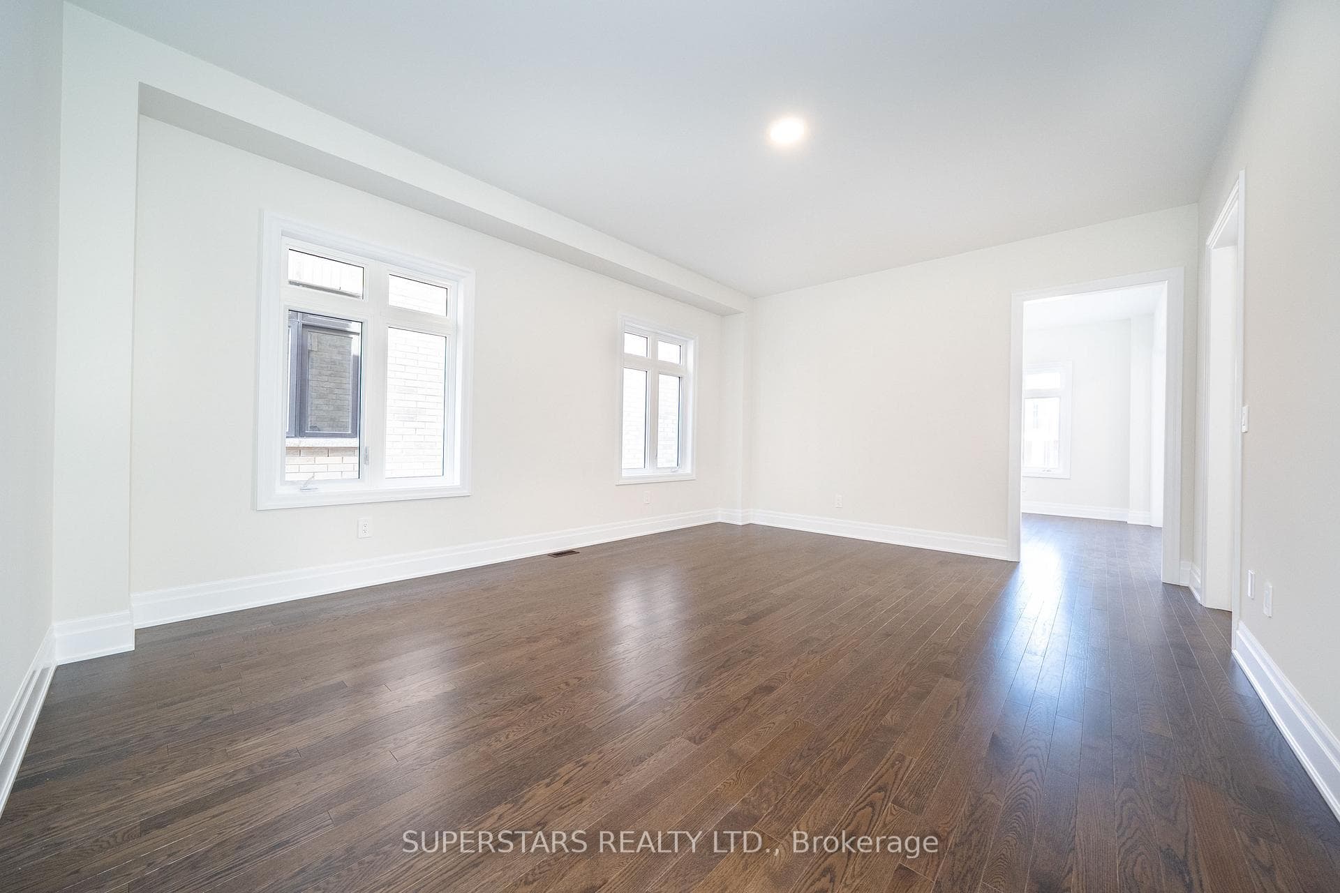 215 Archerhill Circle photo 6