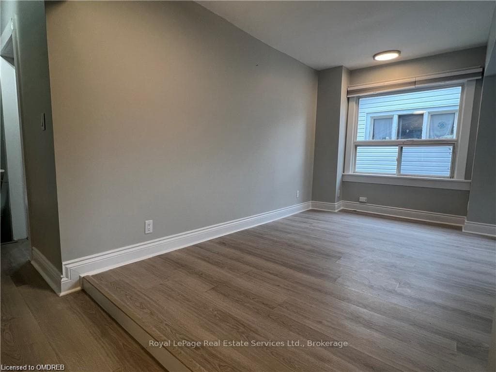 229 OTTAWA STREET SOUTH N/A Unit Upper photo 4