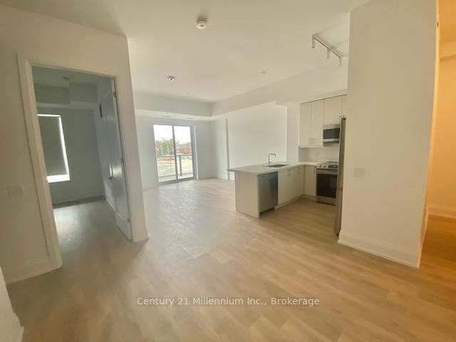 1 HUME Street Unit 321 photo 4