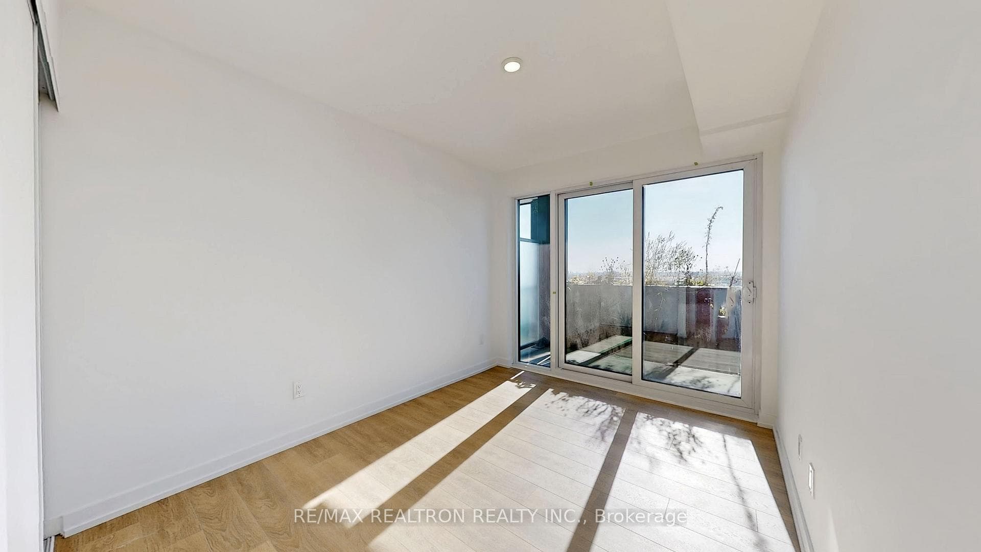 1100 Sheppard Avenue Unit 1126 photo 16
