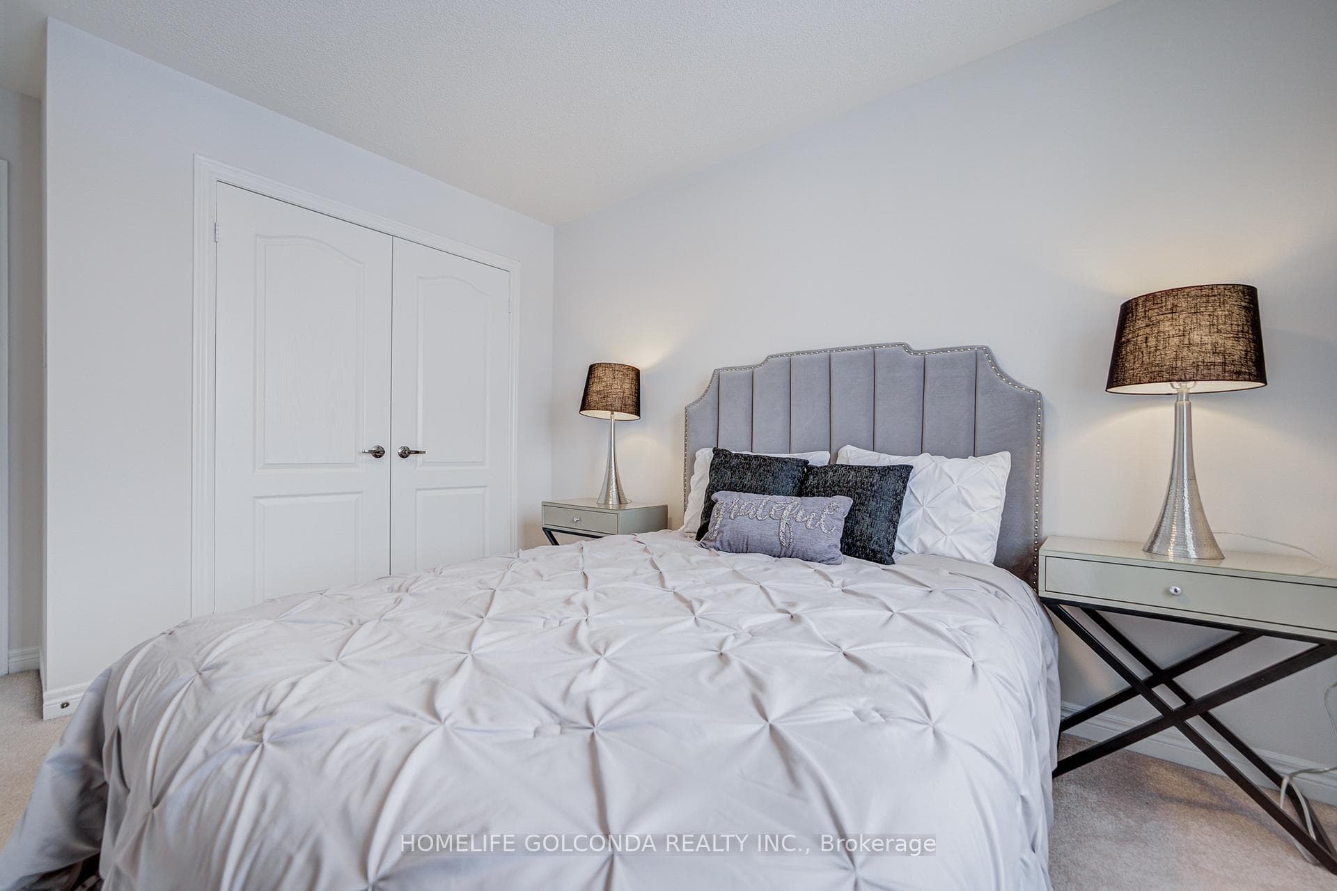 74 Thomas Foster Street photo 28