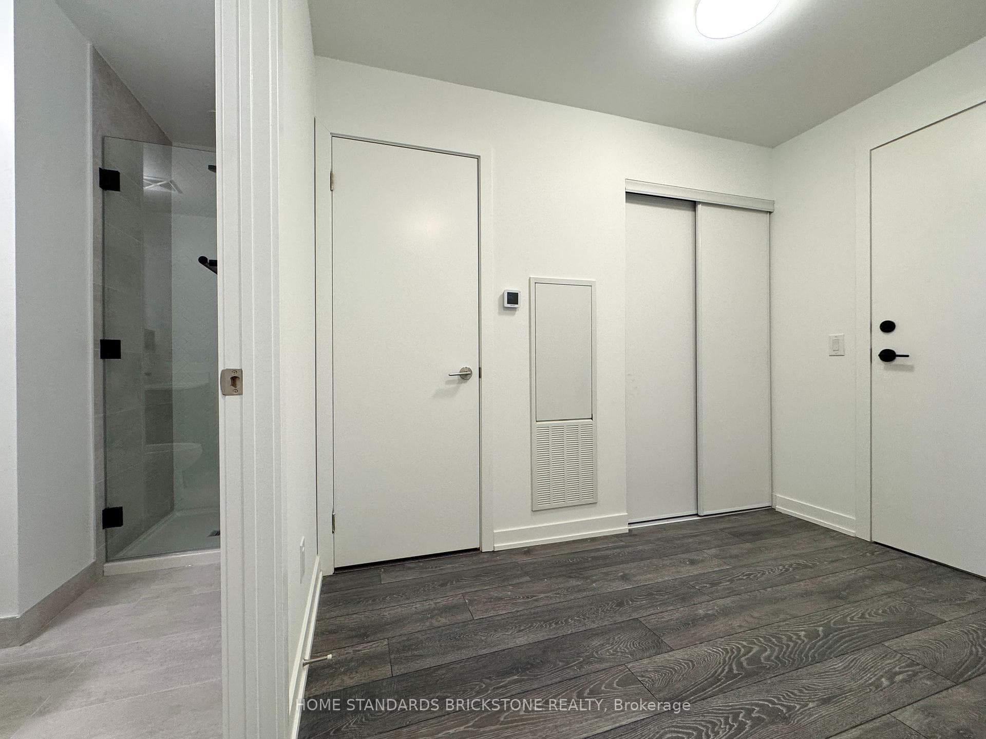 8888 Yonge Street Unit 522 photo 4