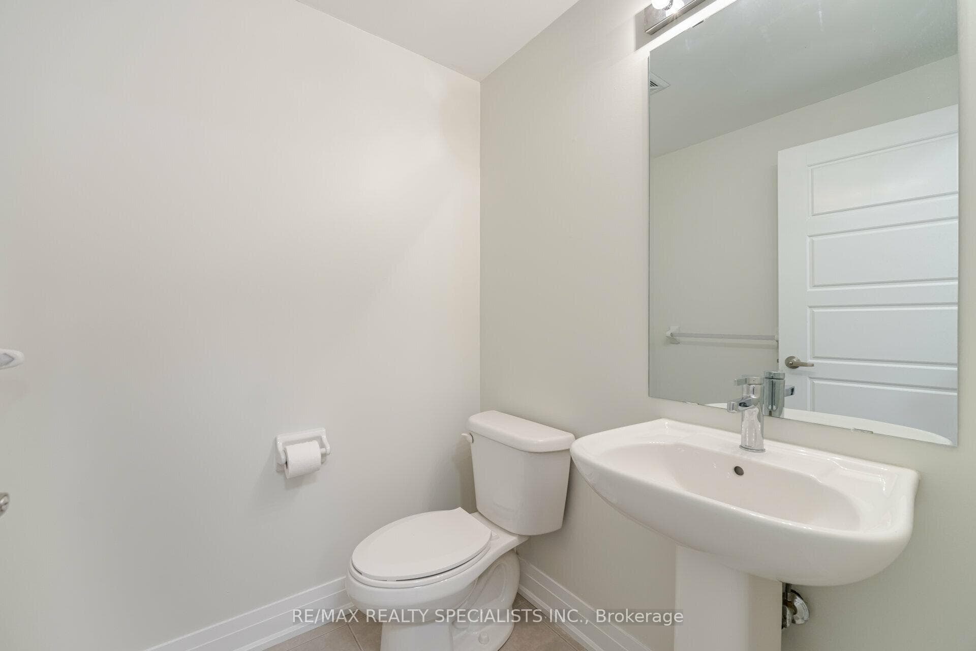 1208 Main Street Unit 103 photo 12