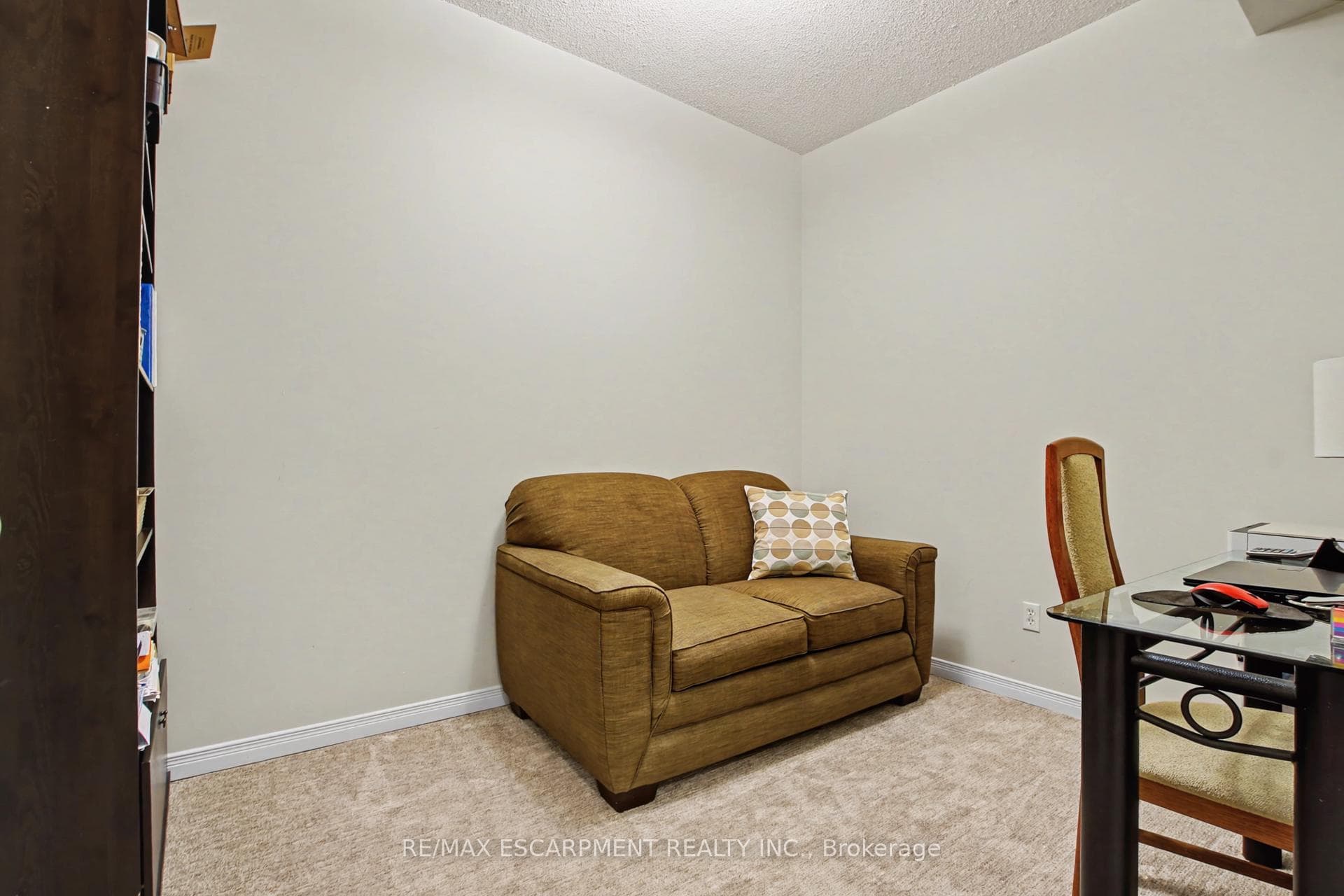 2000 Creekside Drive Unit 708 photo 13