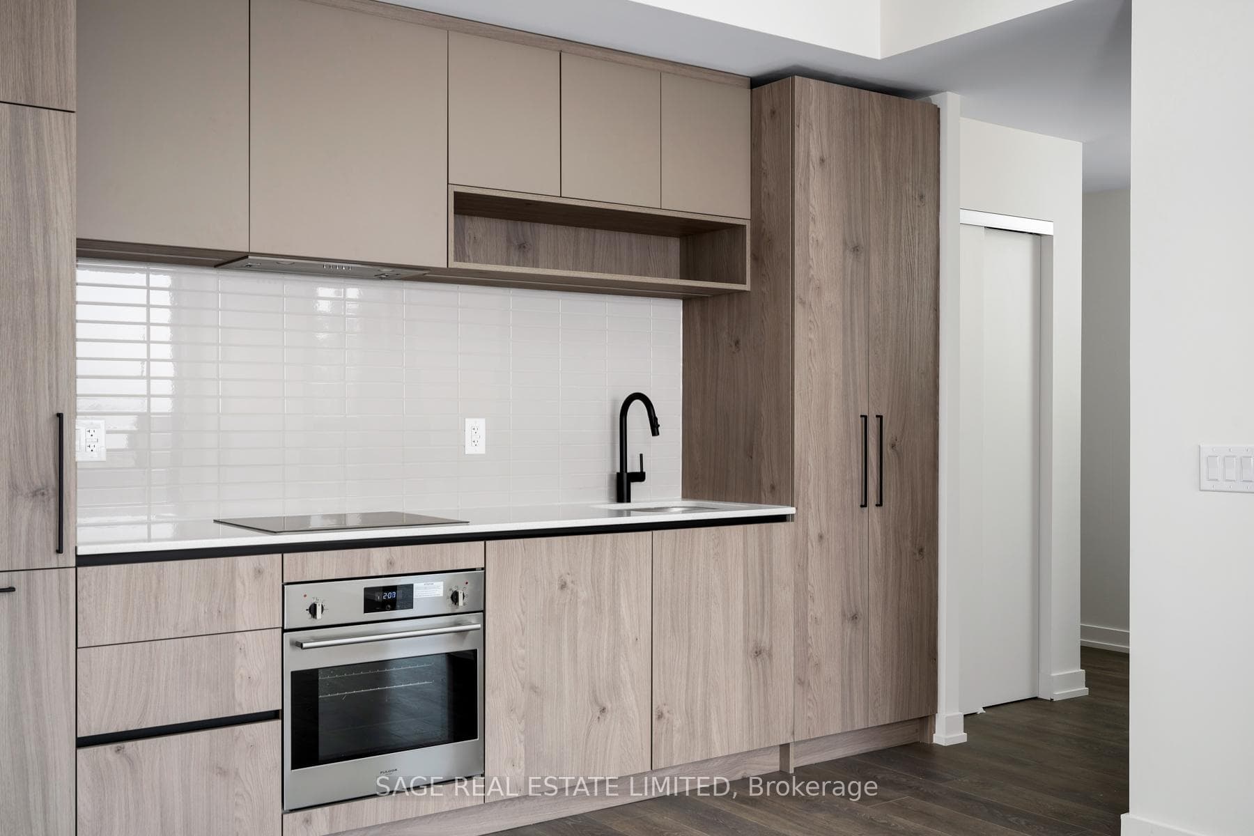 181 Sterling Road Unit 710 photo 18