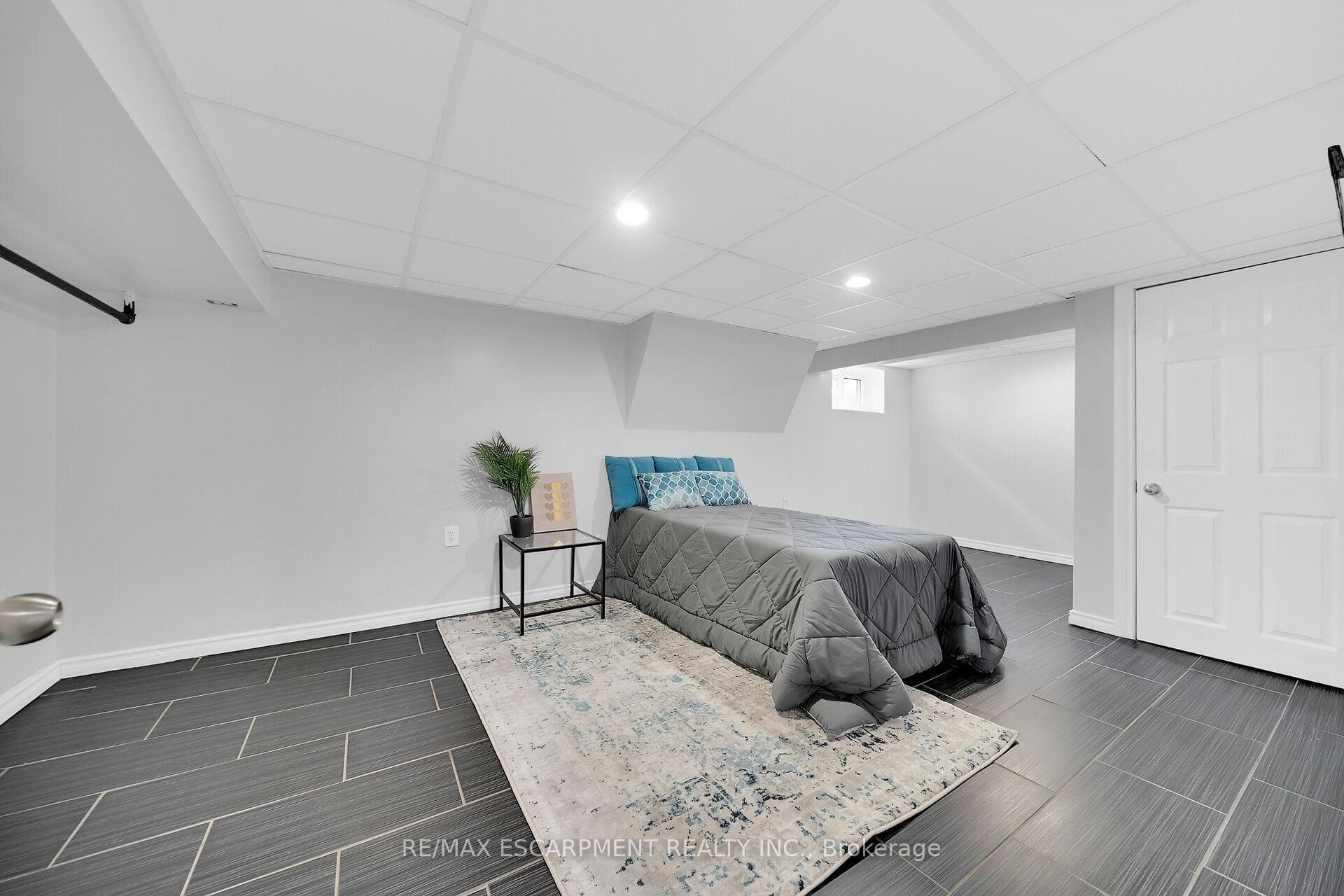 350 Pottruff Road photo 29