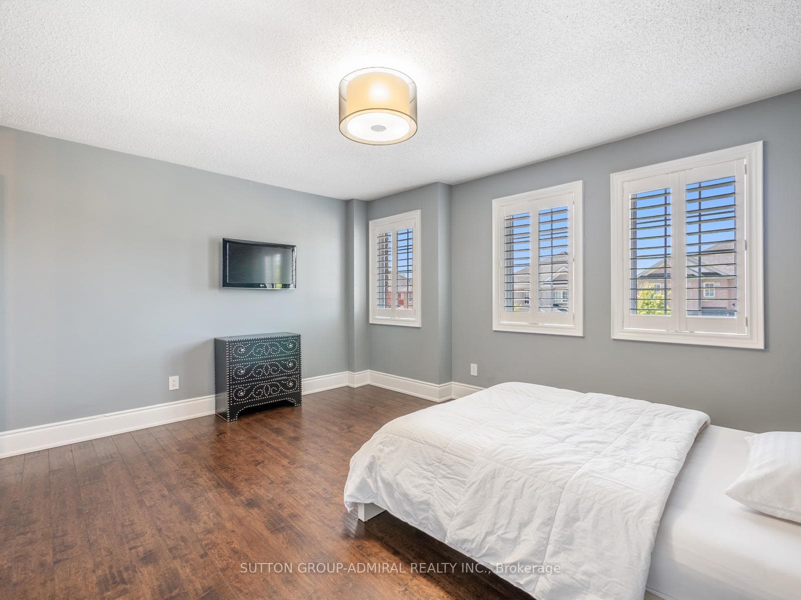 77 Arrowood Crescent photo 20