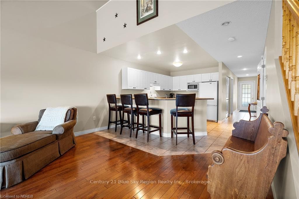87 FAIRWAY Drive photo 13
