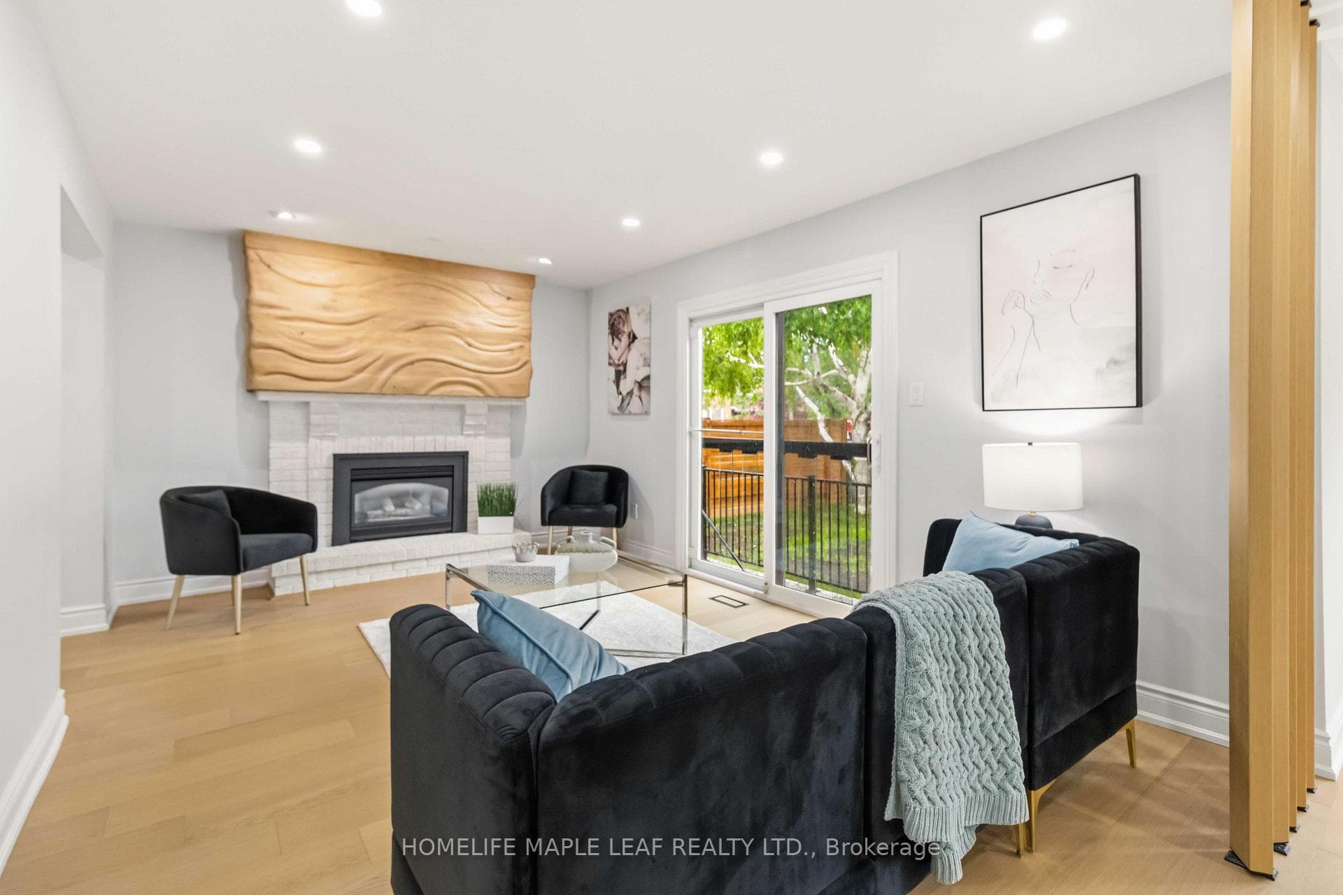 90 Burgby Avenue photo 8