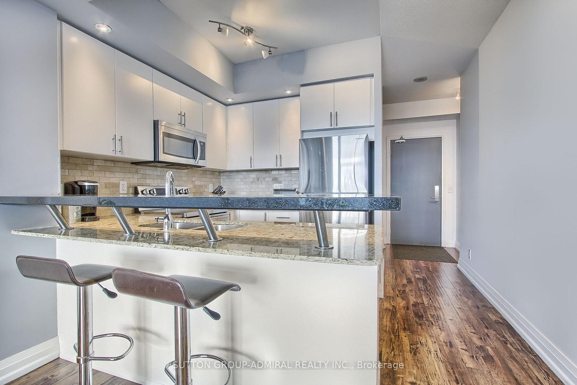 520 Steeles Avenue Unit 1207 photo 12