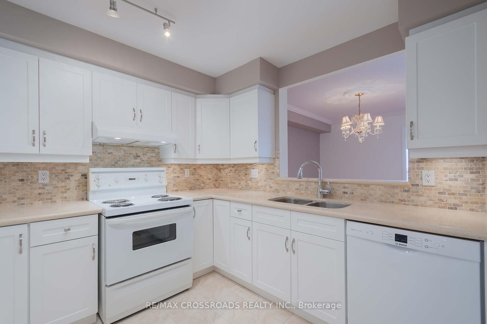1000 The Esplanade N/A Unit 1007 photo 19
