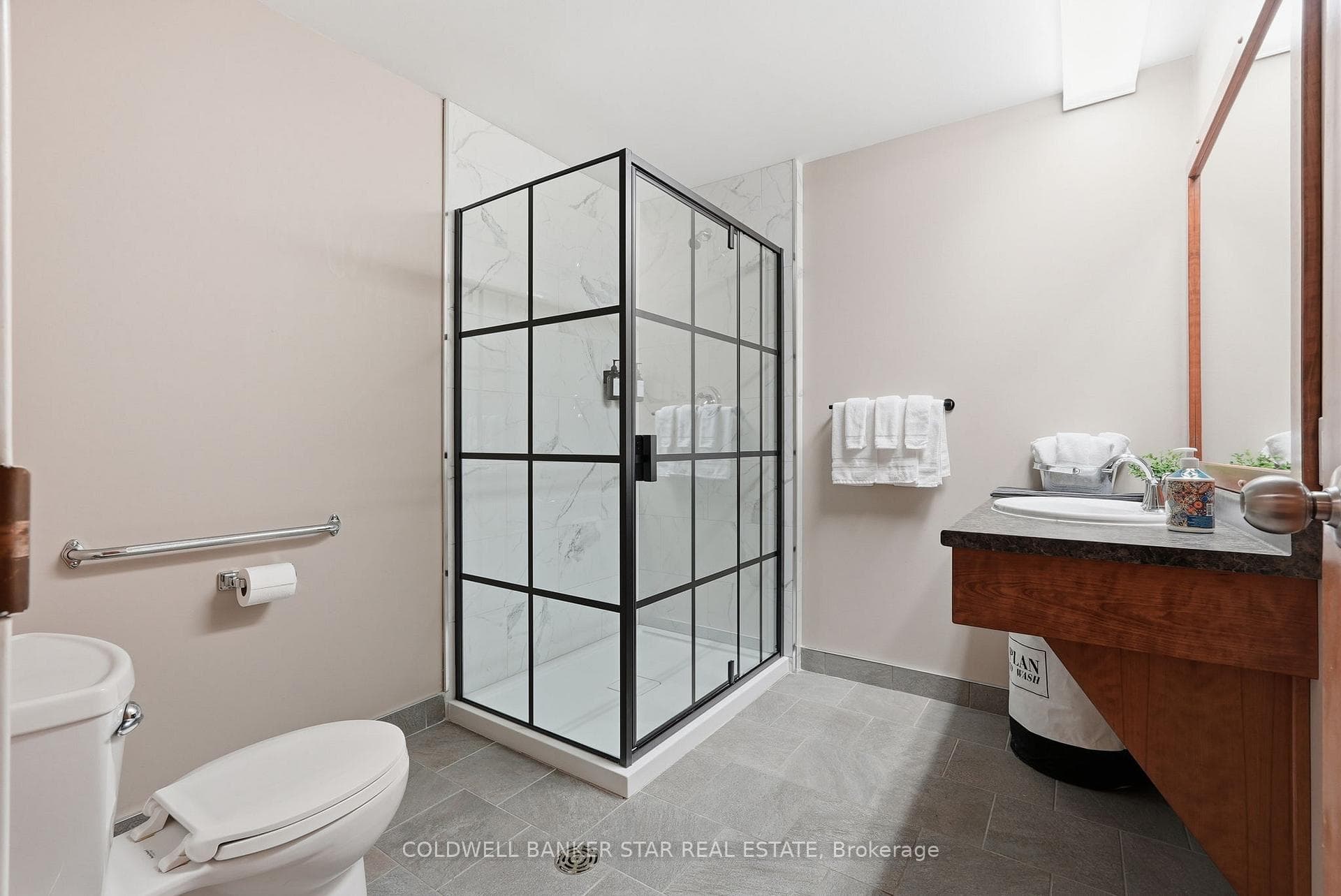 81 SOUTHAMPTON Street photo 25
