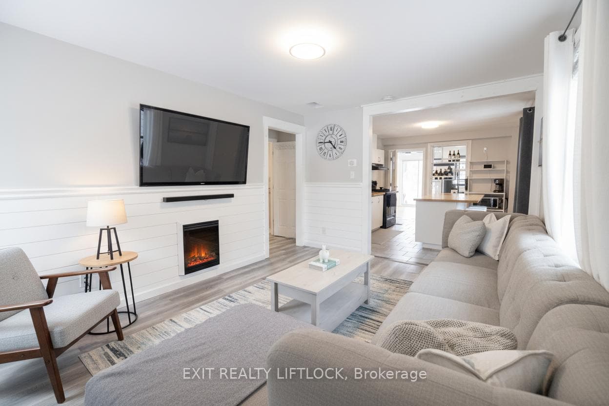 319 Gill Street photo 10