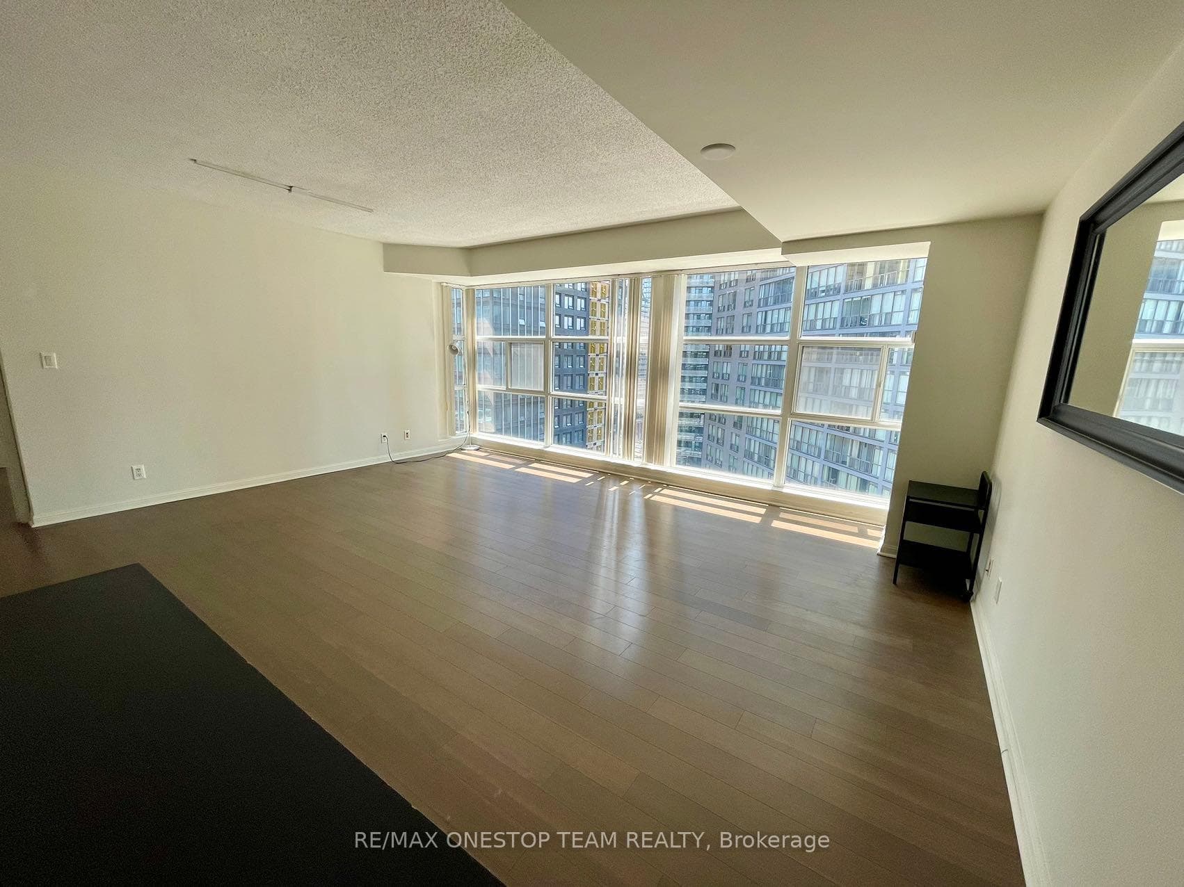11 St Joseph Street Unit 1802 photo 3