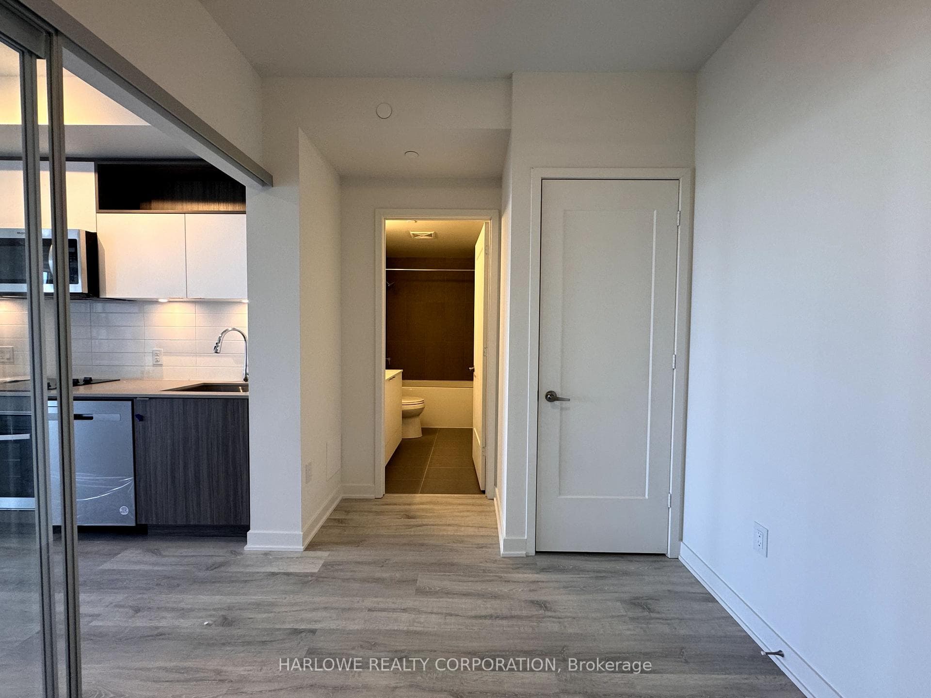 70 Princess Street Unit 2205 E photo 6